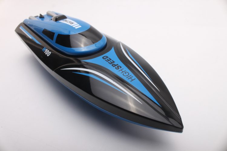 LUXURY RC SPEED BOAT (H100)